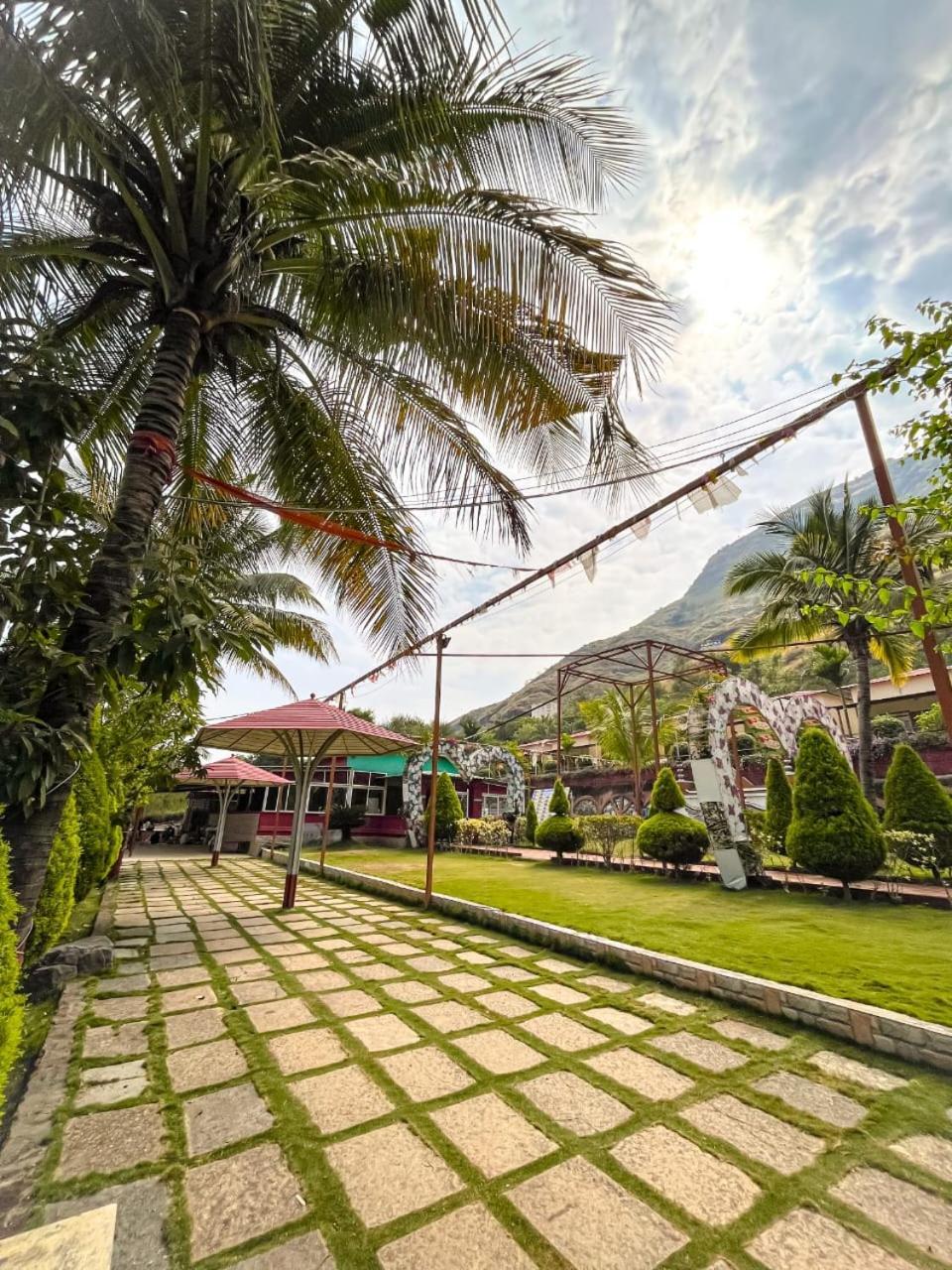 Madhura Agro Tourism Wai Экстерьер фото